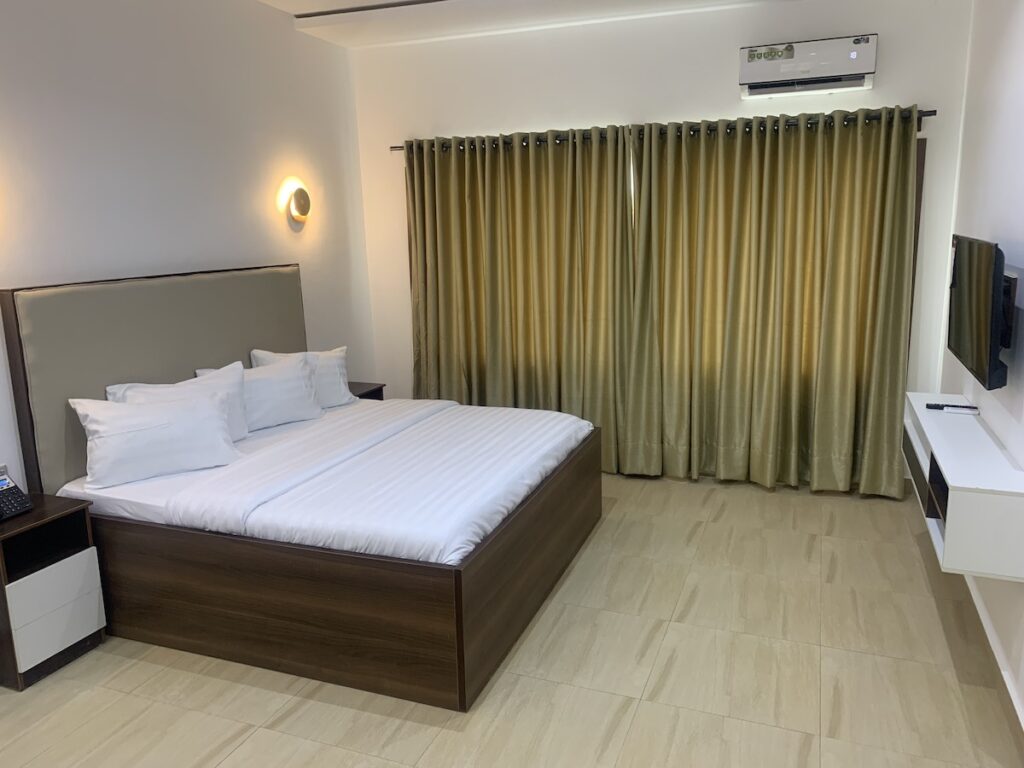 grewood-hotel-ikeja-superior5