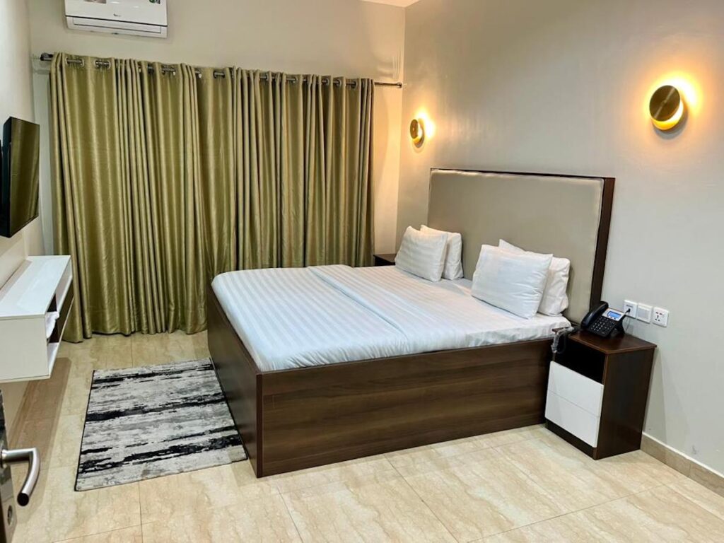 greywood-hotel-ikeja-super-executive-1