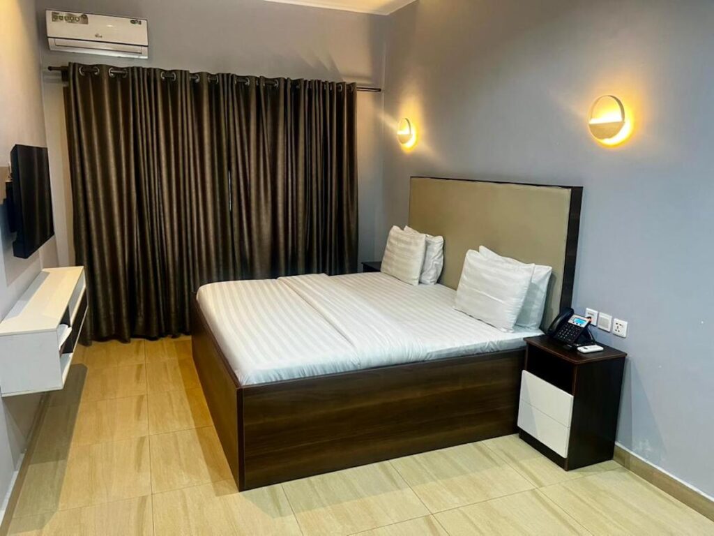 greywood-hotel-ikeja-super-executive-1