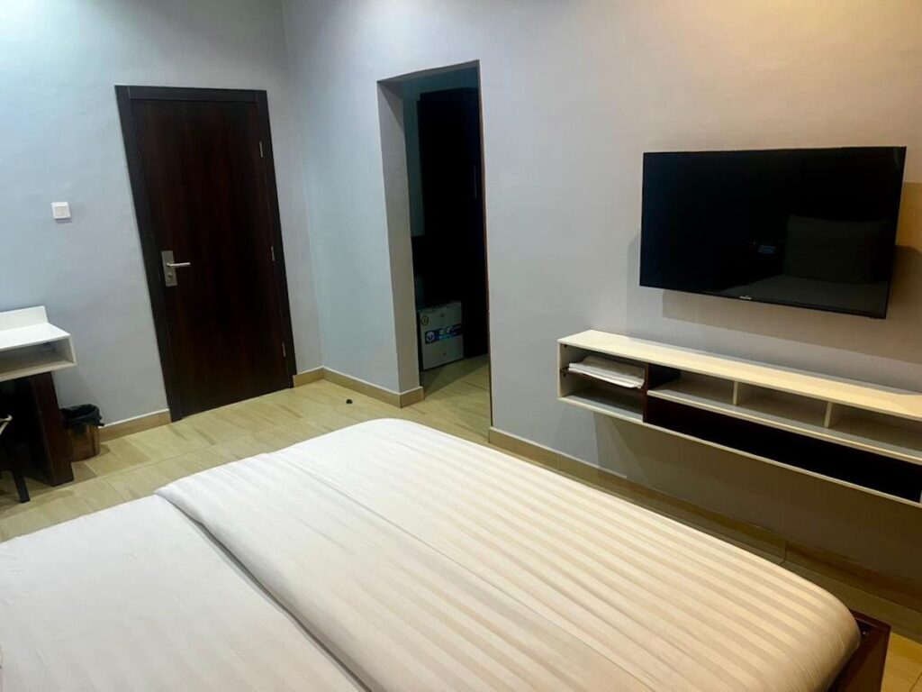 greywood-hotel-ikeja-super-executive-1